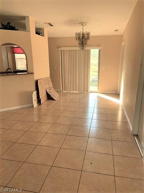 2nd image of 913 Scott Ave