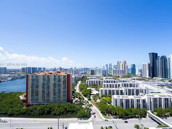 5th image of 330 Sunny Isles Blvd #5-UPH03