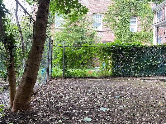 Rented by Douglas Elliman | media 29