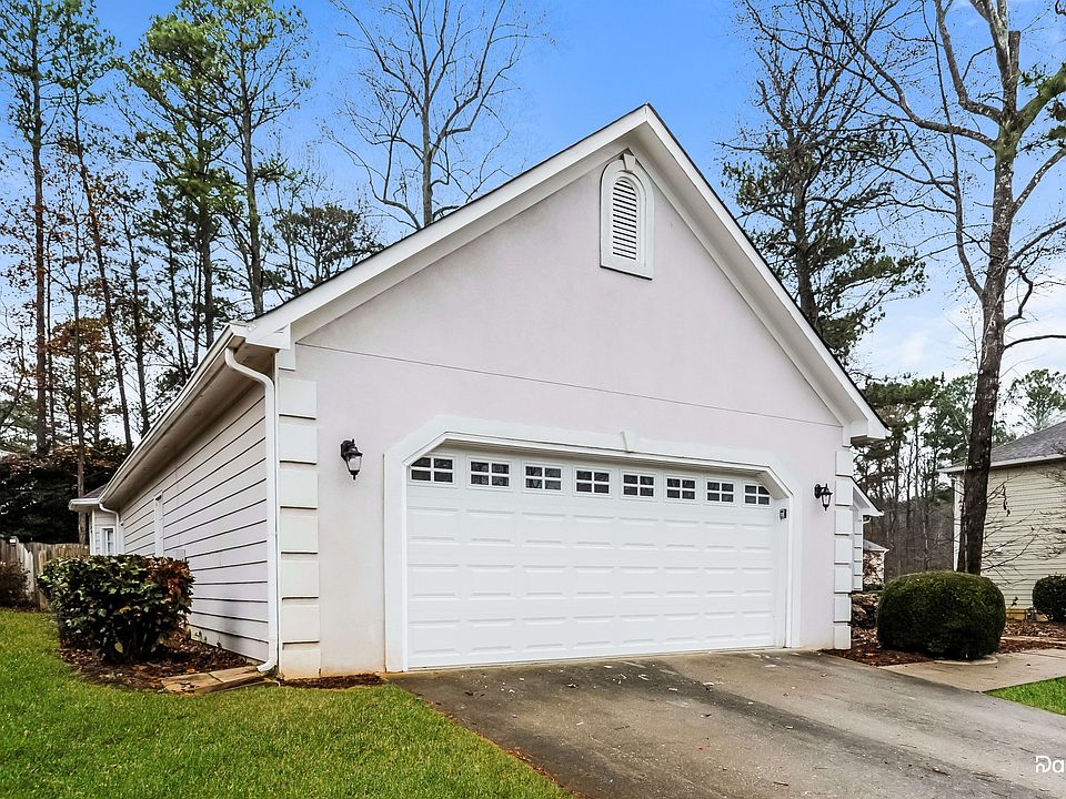 1st image of 655 Trellis Pond Ct
