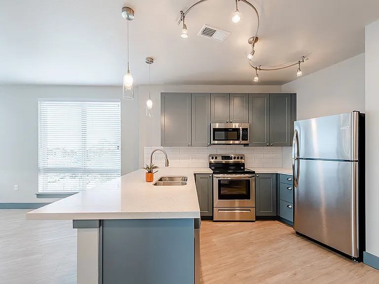 APARTMENTS AT MADDIE — Photo 74