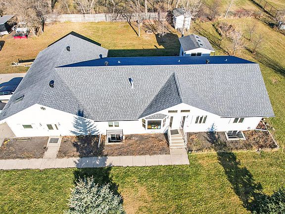 4th image of 655 Christensen Ct