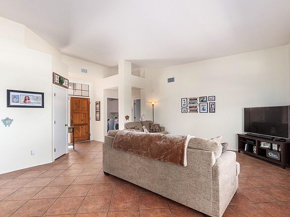 5th image of 9311 E Mikelyn Ln