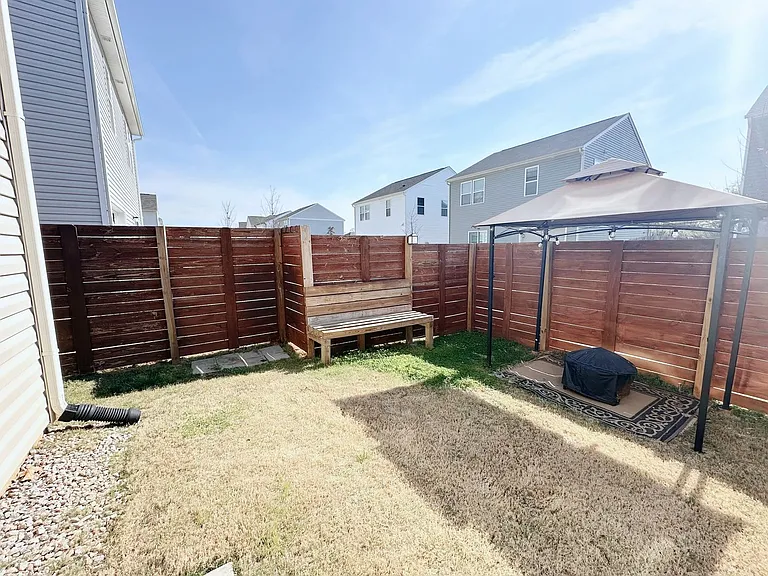 1060 Gibson Rd — Photo 24