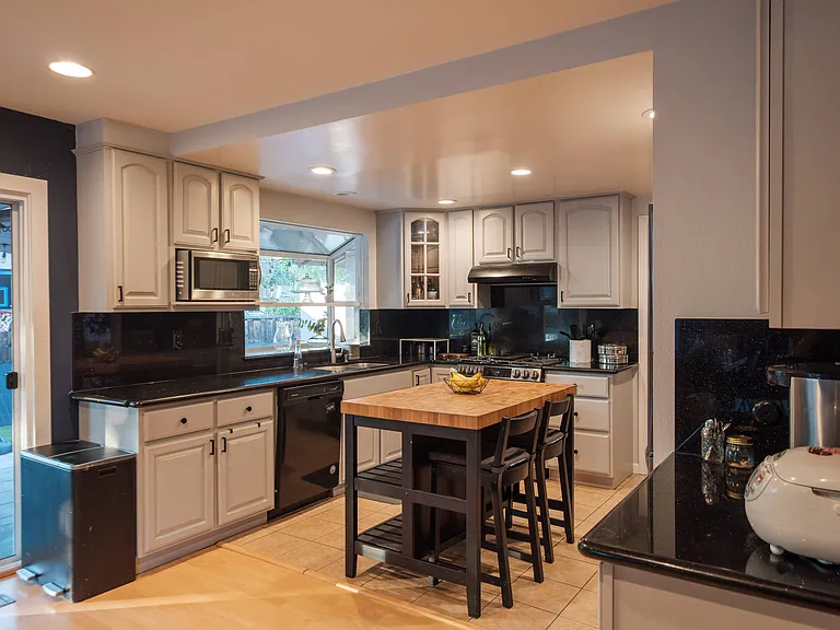 3038 Stinson Cir — Photo 12