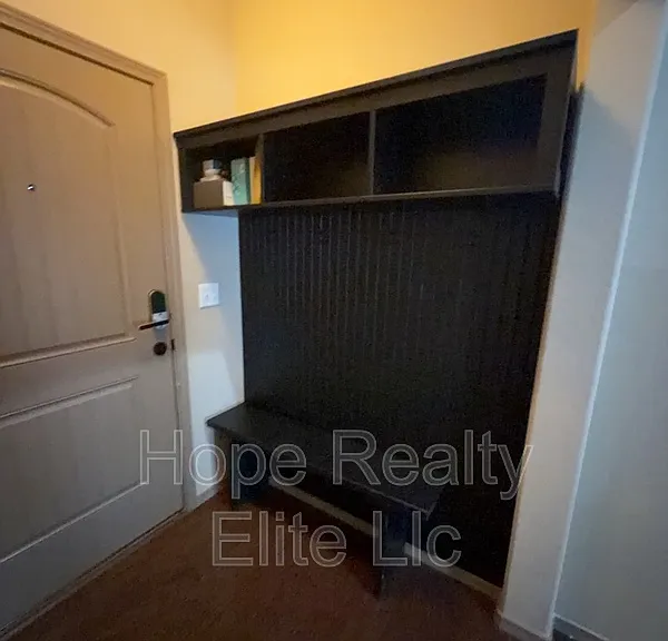 10931 Glen Canyon Dr — Photo 3