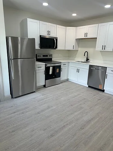 531 Smith St Photo 1