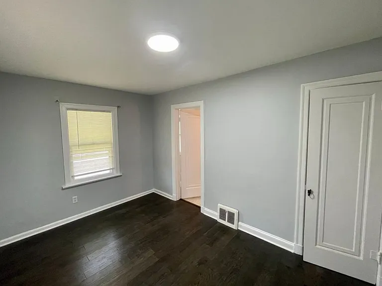 9533 Muriel Ave — Photo 9