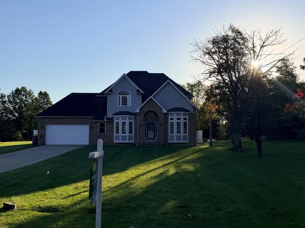 7239 Lamson Rd, Bedford, OH 44146