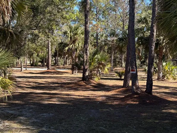 135 SE 340th St, Old Town, FL 32680