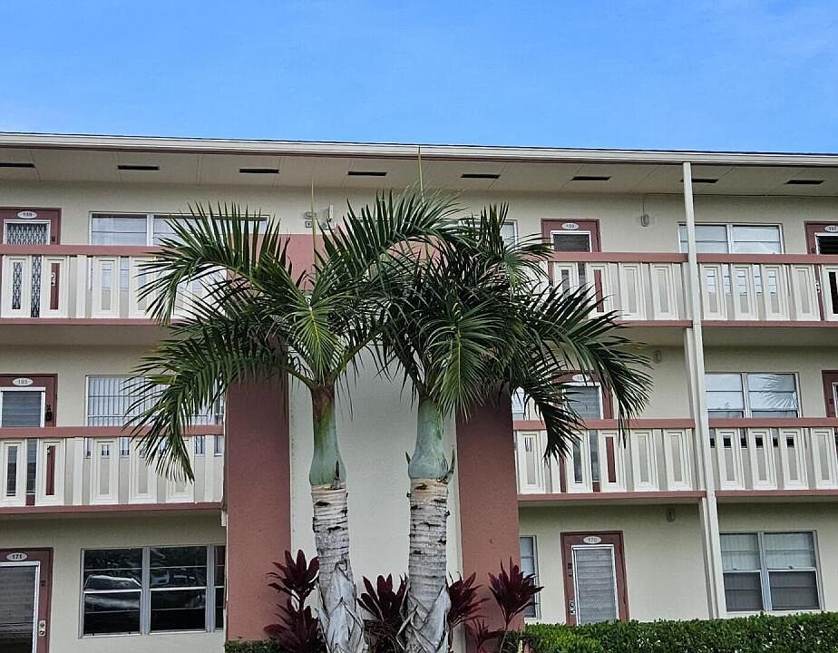 1st image of 198 E Preston Way #198