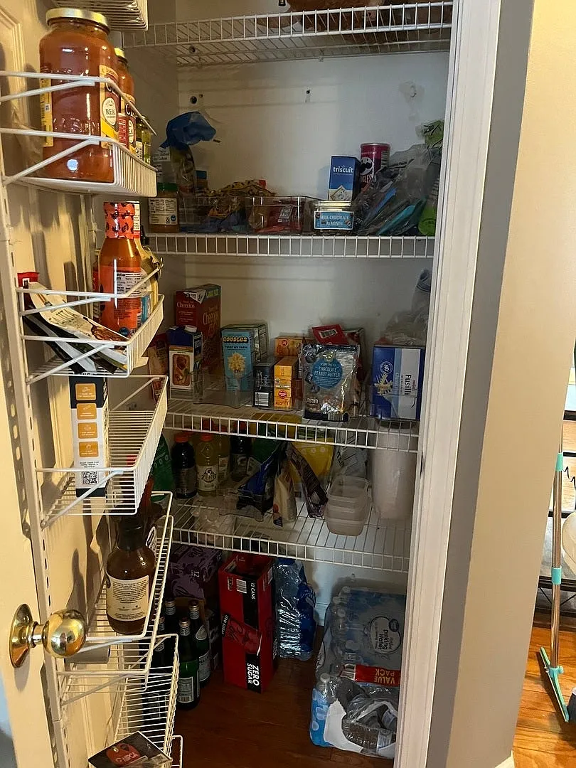 2 bed, 2.5 bath, $2,000 — Photo 4