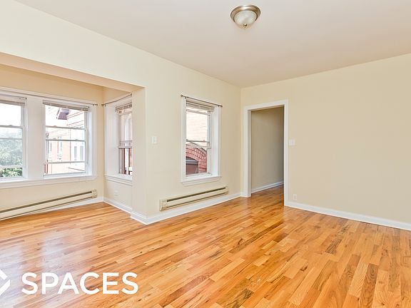 3rd image of 4425 N Wolcott Ave APT 3B