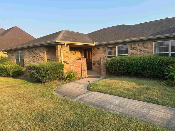 2675 Dauphine Pl, Beaumont, TX 77705