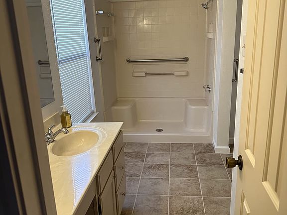 2nd image of 13107 Feather Ridge Dr