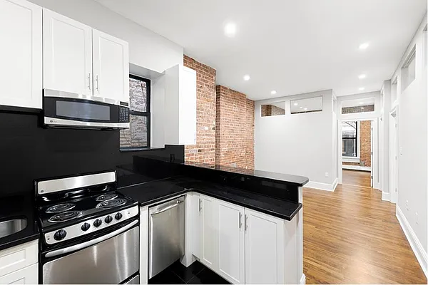 Rented by Douglas Elliman | media 9