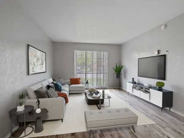 Casa Luna Apartments