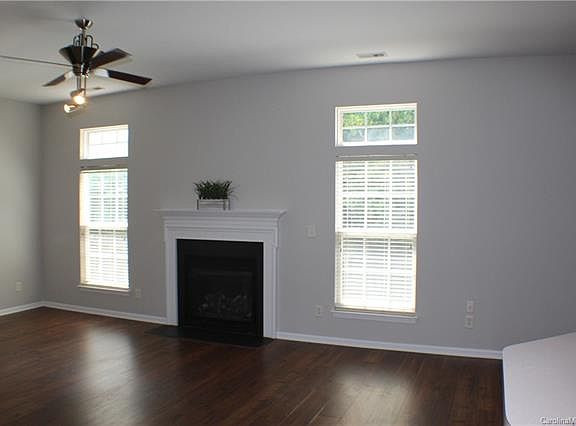 3rd image of 759 Georgie St #28