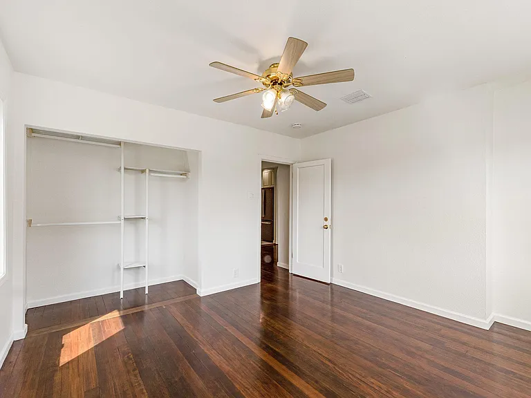 1514 Louisiana St — Photo 10
