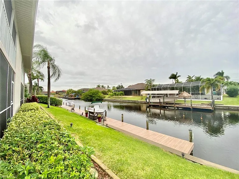 1427 SW 47th Ter #202 — Photo 30