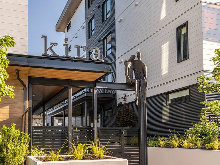 2650 E 41st Ave — Photo 46