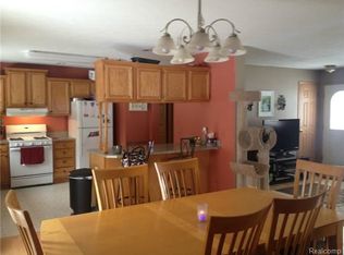 1799 N Labadie, Milford, MI 48380