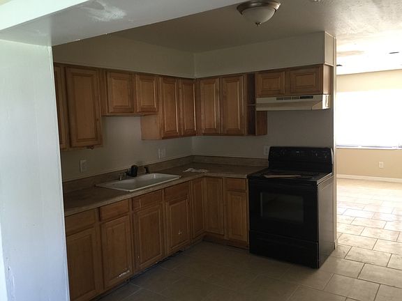 2nd image of 610 William Ave