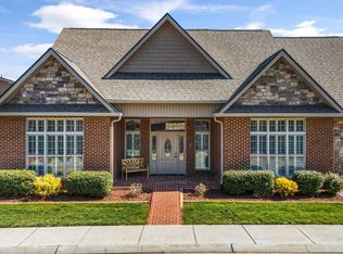 430 Savannah Village Dr, Maryville, TN 37803
