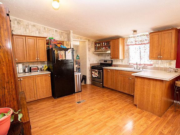 5th image of 5949 S Vine Ave