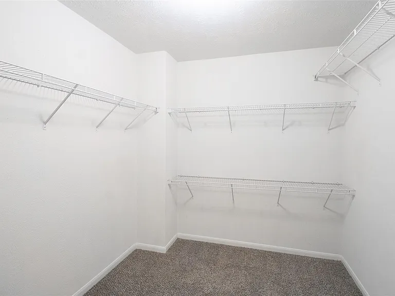 6126 Menor Crest Dr — Photo 34