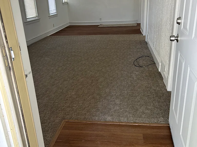 1241 Bluff Ave — Photo 2