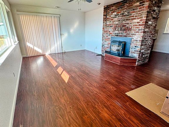 3rd image of 3201 Springe St #1