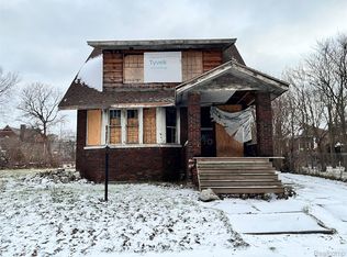 87 Hazelwood St, Detroit, MI 48202