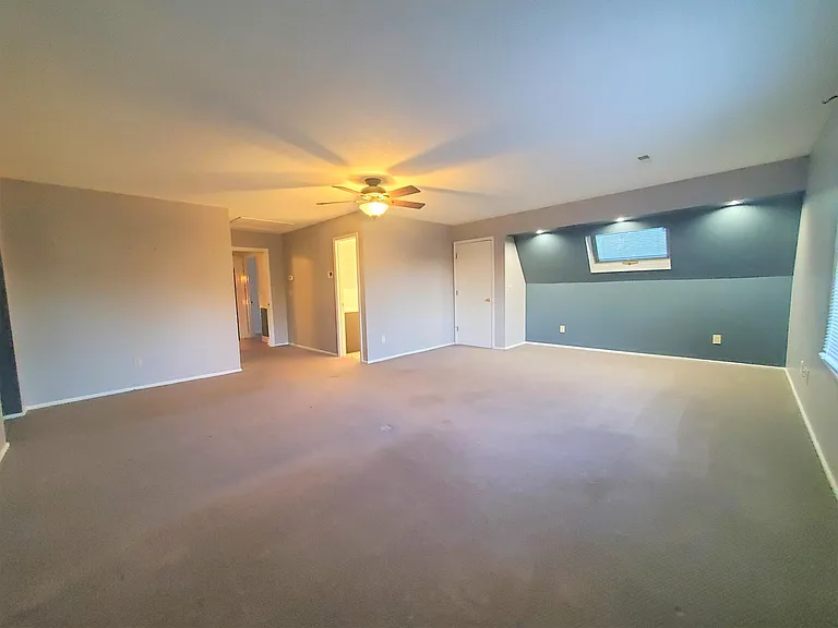 4704 Great Oaks Dr — Photo 14