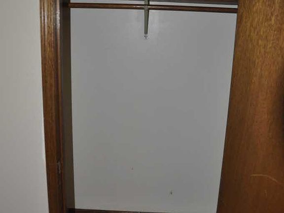 4th image of 148 Garland Ave