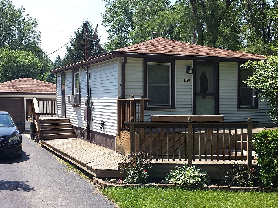 1st image of 1794 Vanderburg St