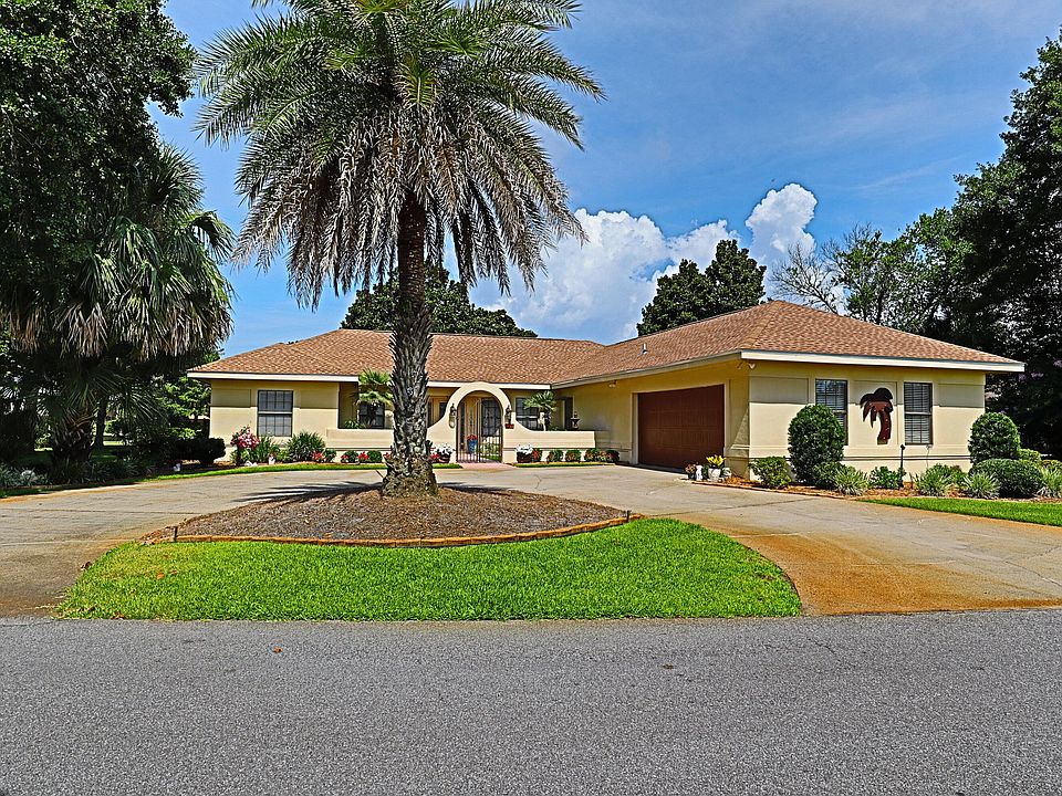 1st image of 370 Golfview Dr