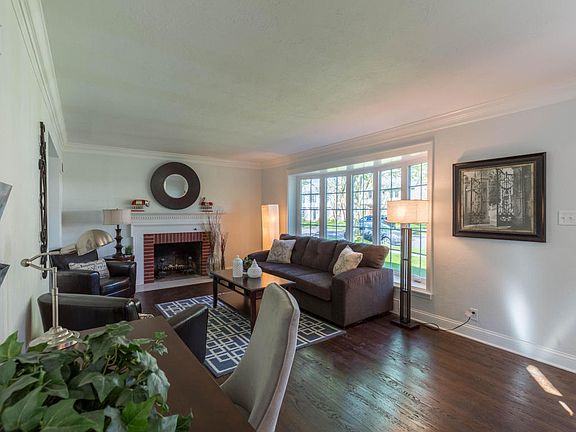 3rd image of 4347 N Marlborough Dr