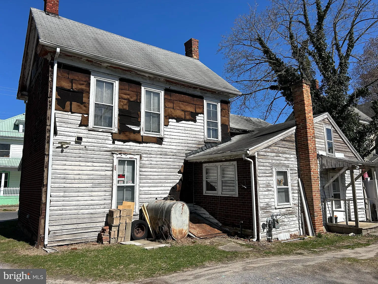 336 N Pine St photo 1