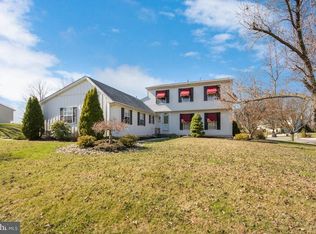 244 Pine Valley Ln, Sewell, NJ 08080