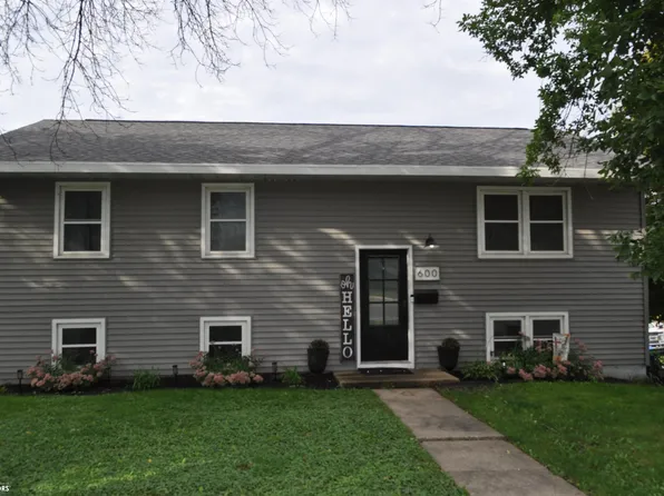 600 W 2nd St, Carroll, IA 51401