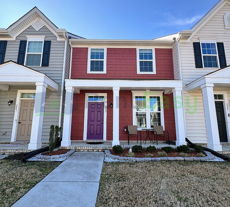 1st image of 225 Goldenstar Ln