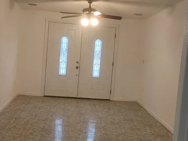 8417 Reindeer Ave — Photo 3