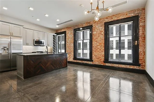 1 bed, 1.0 bath, 784 sqft, $2,500 — Photo 4