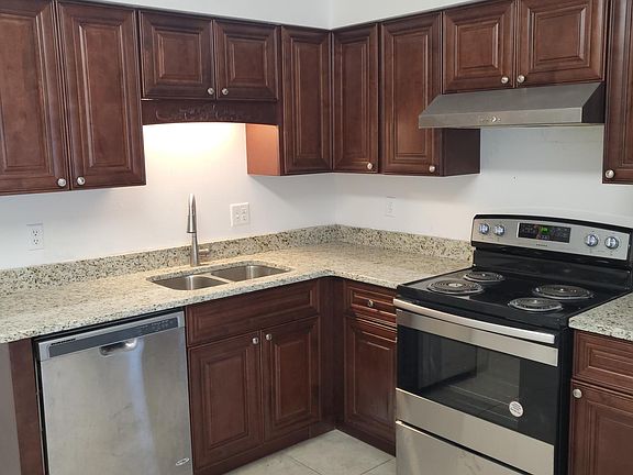 4th image of 172 Lori Anne Ln #172