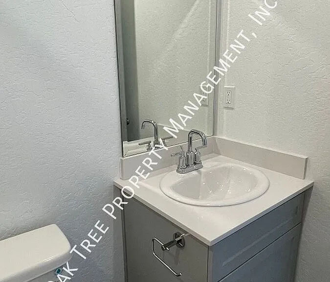 2743 N Vahe Ave — Photo 12