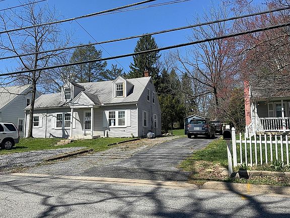 2nd image of 377 W Clearview Ave