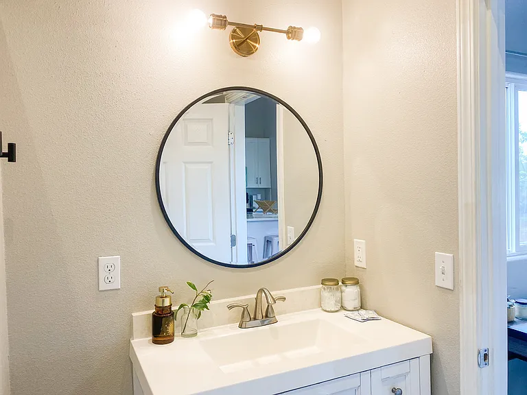 15-1724 6th Ave #4 — Photo 34