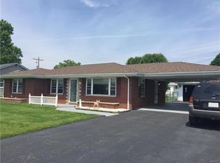 305 W Lincoln Ave, Caseyville, IL 62232