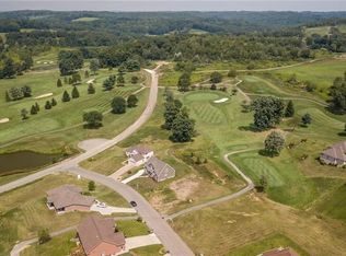 137 Quaker Ridge Ct, Beaver, PA 15009